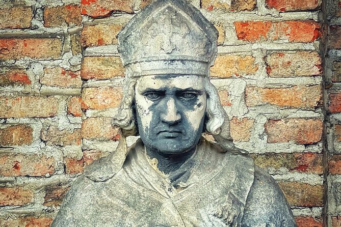 Death and Chocolate: Walking Tour of Munich's Old South Cemetery - Timing, meeting point, and practical details