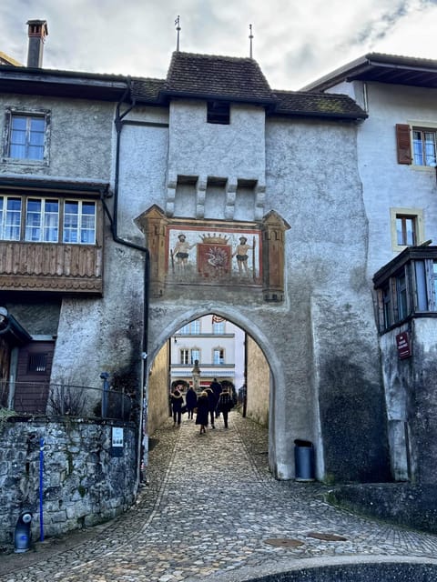 From Geneva: Gruyeres Castle, Cheese, Chocolate & Montreux - Key points at a glance