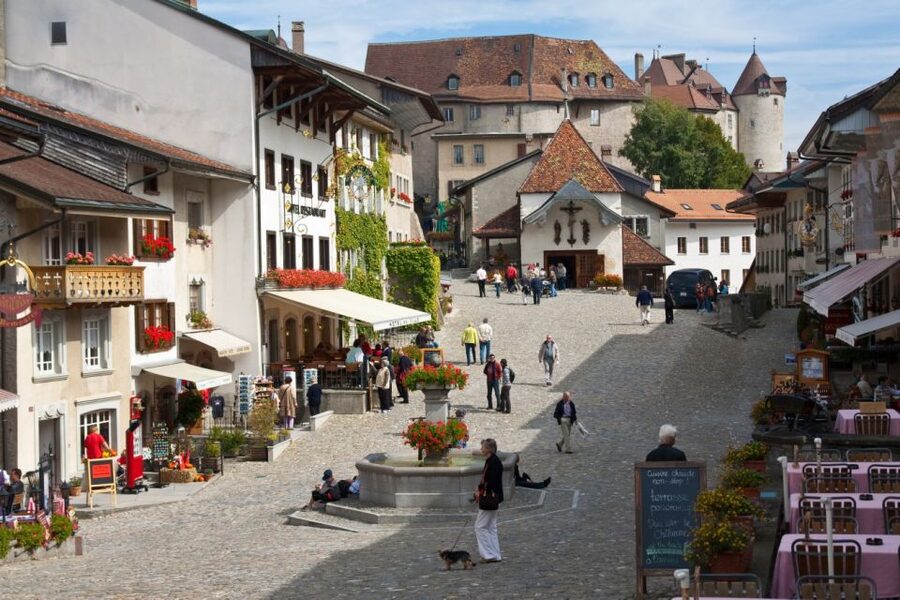 From Geneva: Gruyères Cheese & Chocolate Full-Day Trip - Why this day trip works from Geneva