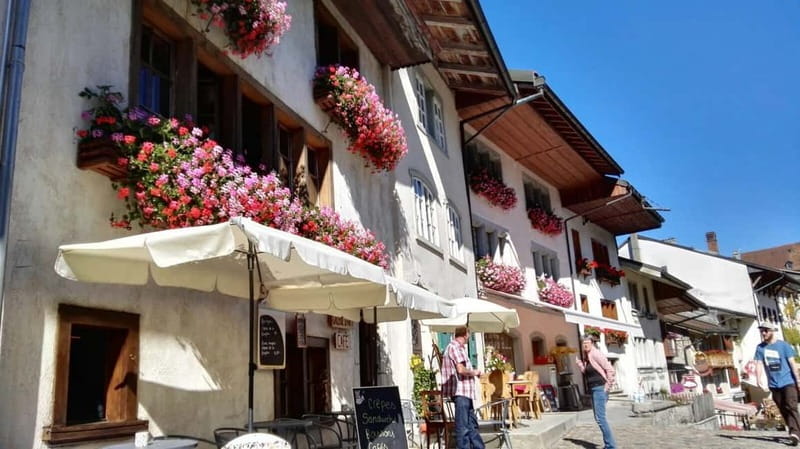 From Geneva: Gruyères Tour with Cheese & Chocolate Factories - Guides, commentary, and how independent the day feels