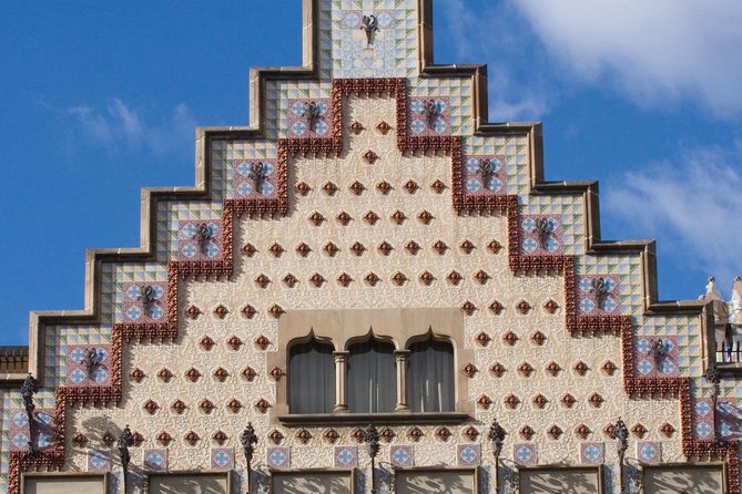Gaudi's Casa Batlló and La Pedrera with Chocolate Tasting - Starting among Barcelona’s Modernist houses