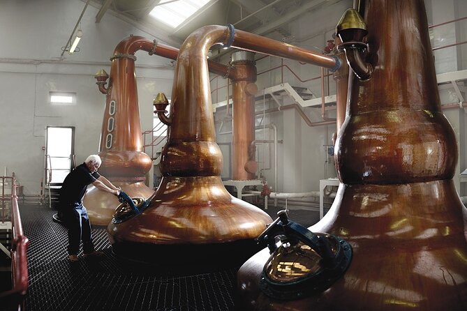 Glengoyne Distillery Tour with Whisky and Chocolate Tasting - The No. 1 Warehouse explains why wood matters