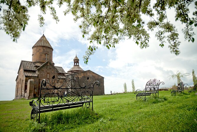 Group Tour: Hovhannavank, Saghmosavank, Chocolate House, Aghtsk - Why this half-day route works