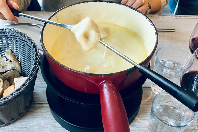 Gruyère Cheese and Chocolate Tasting Day Trip from Geneva - Maison Cailler: a sweet final stop