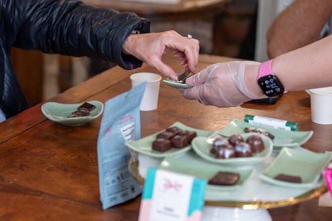 Guided Chocolate Tasting Session in Rockland - Tasting more than 10 kinds of chocolate