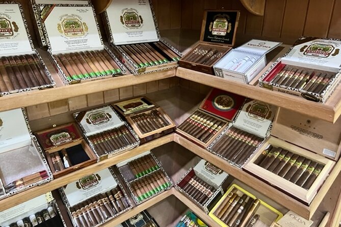 Guided Shopping Tour to Bella Mare Store (Cigars, Chocolate, Rum and Souvenirs) - The cigar museum and shopping area