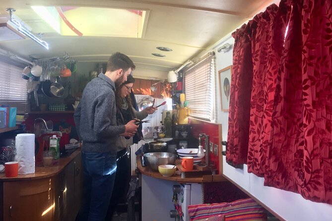 Hands-On Churros & Chocolate Class on a London Houseboat - Frying and piping your own churros