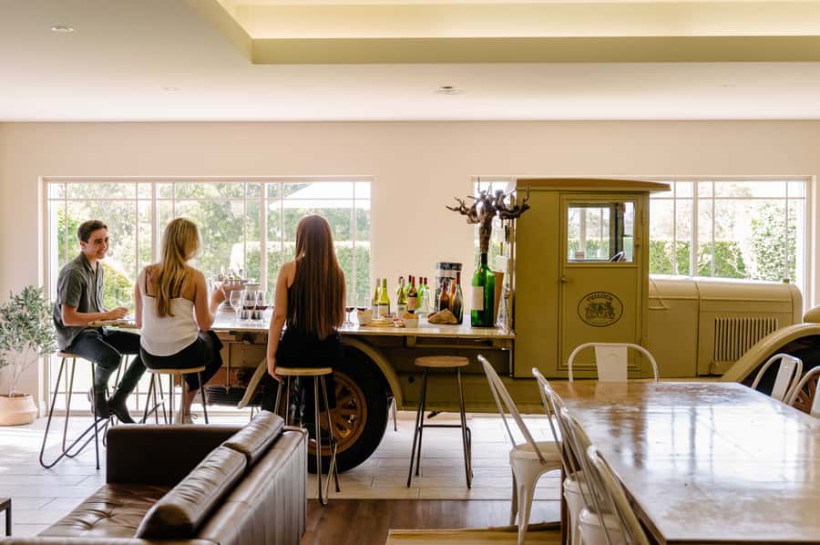 Hunter Valley: Tulloch Wine Tasting and Chocolate Pairings - Why wine and chocolate work better than expected