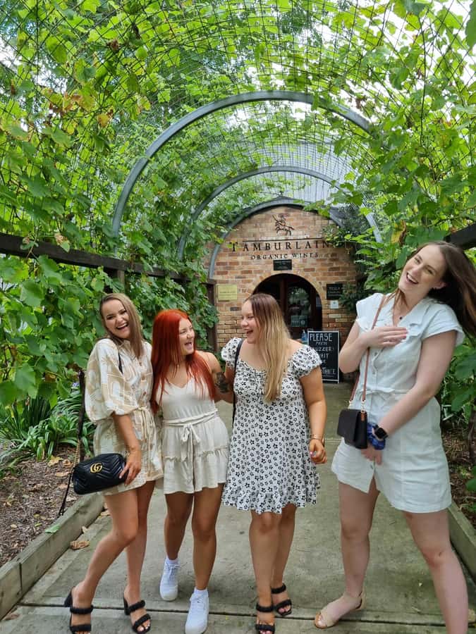 Hunter Valley: Wine, Gin, Cheese and Chocolate Tour - The guides make the difference