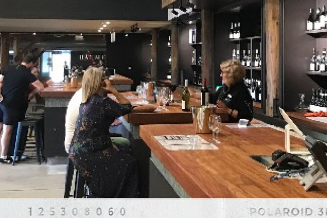 Hunter Valley Wines, 2-Course Lunch, Cheese & Chocolate Tour - A two-course lunch at voco Kirkton Park Hotel