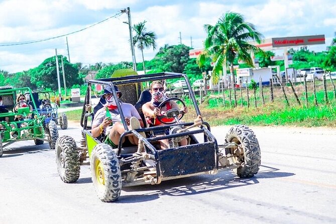 Jungle Buggy Adventure with Coffee and Chocolate Tasting - Guides, photographers, and the human side of the trip