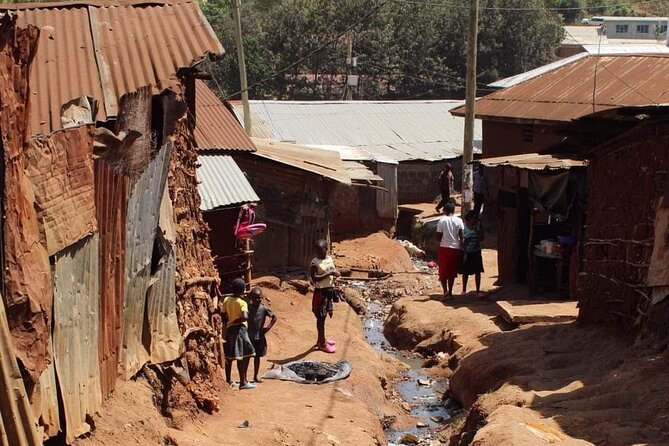 Kibera Chocolate City Tour - Collins, Allan, and the value of local leadership