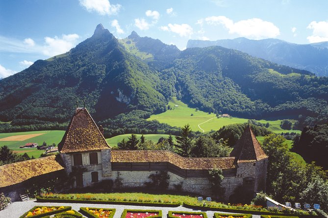 (KTL352) - Gruyeres Day Trip with Chocolate Factory from Lausanne - Timing, group size, and the optional train