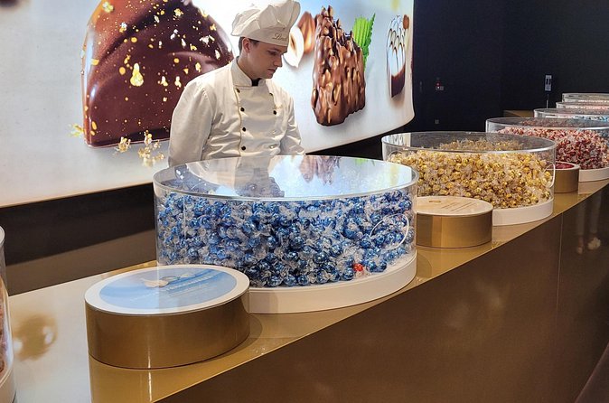 Last minute flexible entry for Lindt Home of Chocolate - Lockers, coats, crowds, and audio equipment