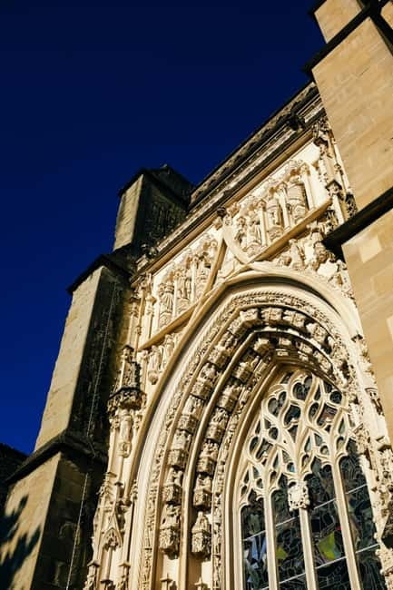 Lausanne: Walking Tour with Chocolate Tastings & Metro - Price, pace, and who will enjoy this tour