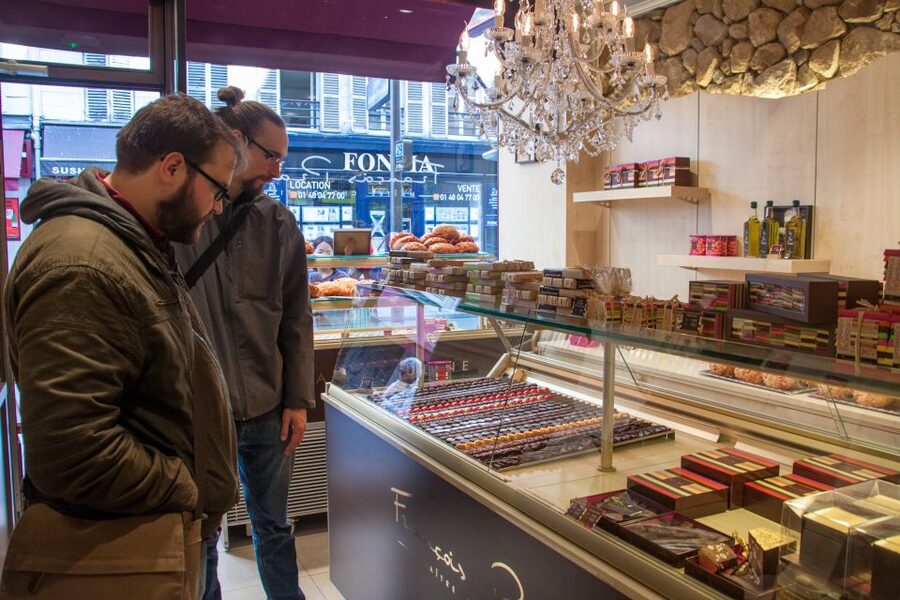 Le Marais: Pastry and Chocolate Food Tour - The $165 price and what you receive