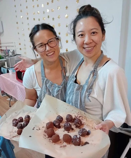 London: Chocolate Truffle-Making Workshop - Starting with the creamy ganache center