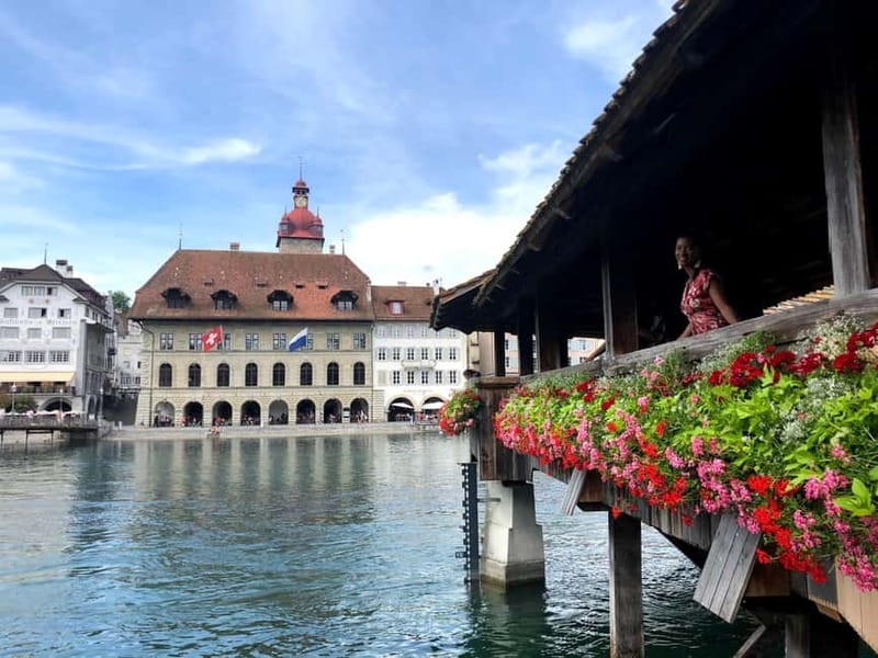 Lucerne: Private Chocolate and Cheese Tasting Walking Tour - Old Town, Chapel Bridge, and the Lion Monument