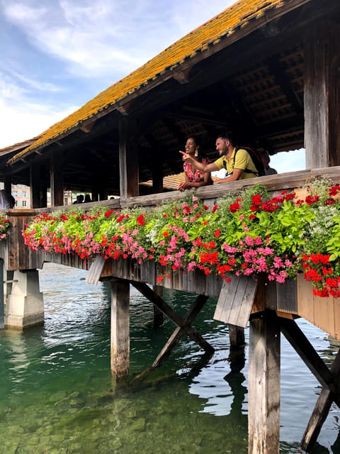 Lucerne: Private Walking Tour and Chocolate Tasting - The Lion Monument and its emotional pull