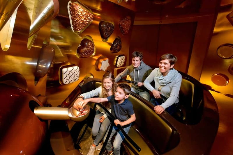 Lucerne: Swiss Chocolate Adventure Experience - Riding Through the Ten Chocolate Stops