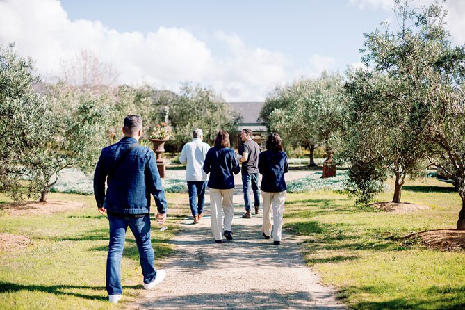 Luxury Hunter Valley Tour: 3 Tastings, Gin, Lunch & Chocolatier - Tinonee’s 1813 cellar door is the intimate middle stop