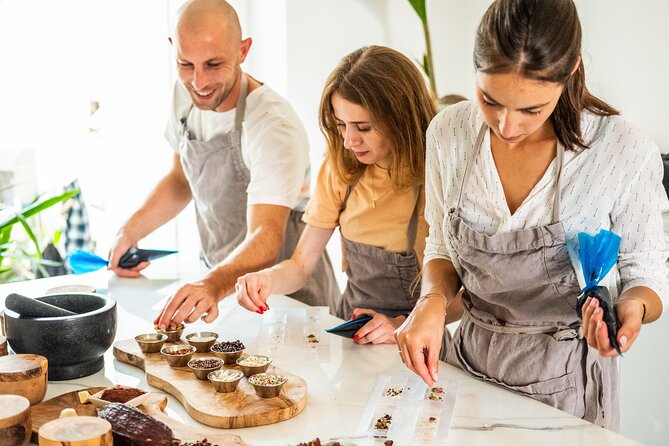 Make Your own Amazing Chocolate in Notting Hill - Why the eight-person limit matters