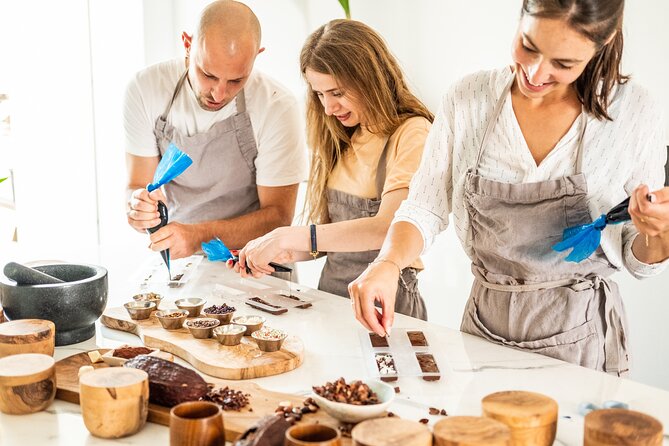 Make Your own Amazing Chocolate in Notting Hill - A relaxed activity for families and chocolate fans
