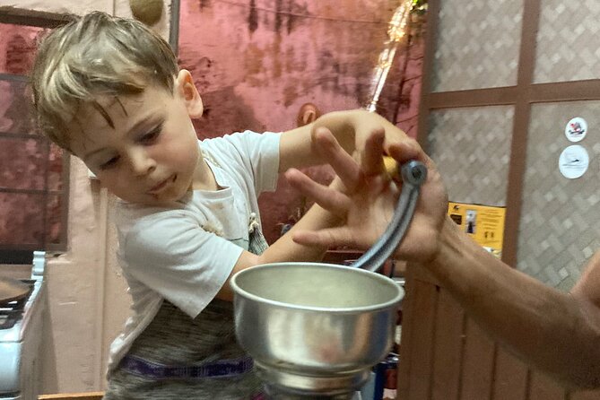 Make Your Own Chocolate with Oaxacan Tradition Private Class - Starting at 5 de Mayo 210 in Central Oaxaca