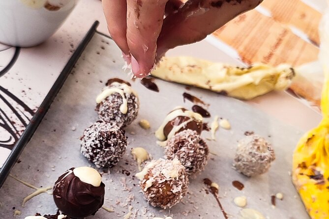 Malta Chocolate Factory Gin and Truffle Making Experience - Arriving at 2:00 pm in San Pawl il-Baħar