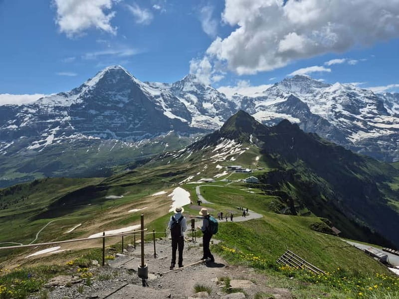 Männlichen: Cheese and Chocolate Tasting on Mountain Summit - Meeting your guide beside the large gondola station