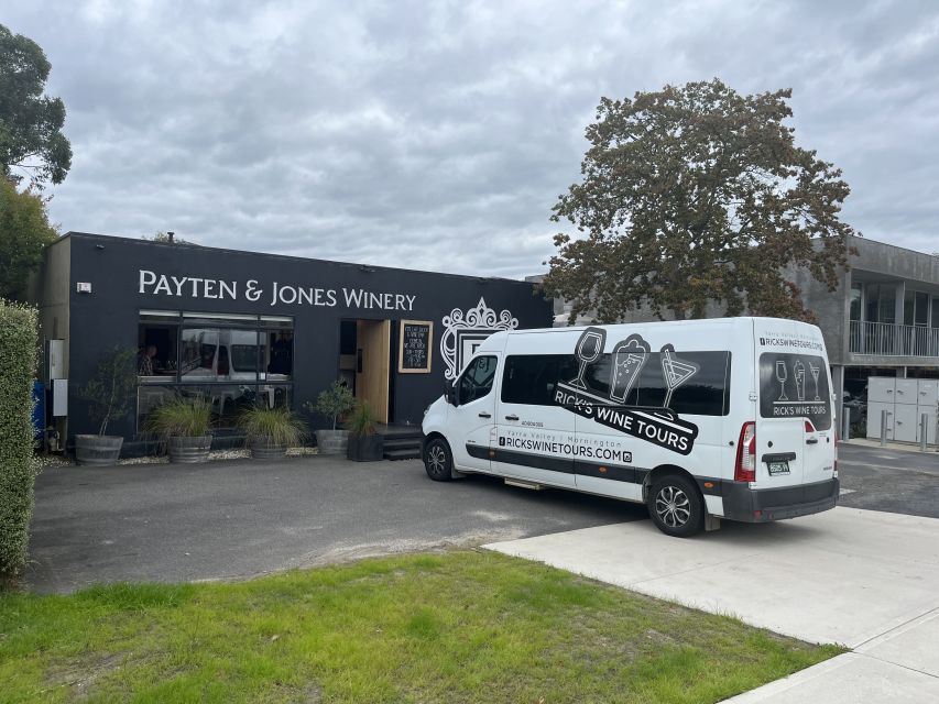 Melbourne: Yarra Valley Food, Wine, Chocolate & Gin Tour - The guide can make or break the day