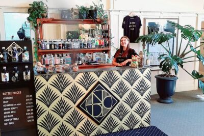 Napier: Afternoon Wine Tasting + visit Silky Oaks Chocolates