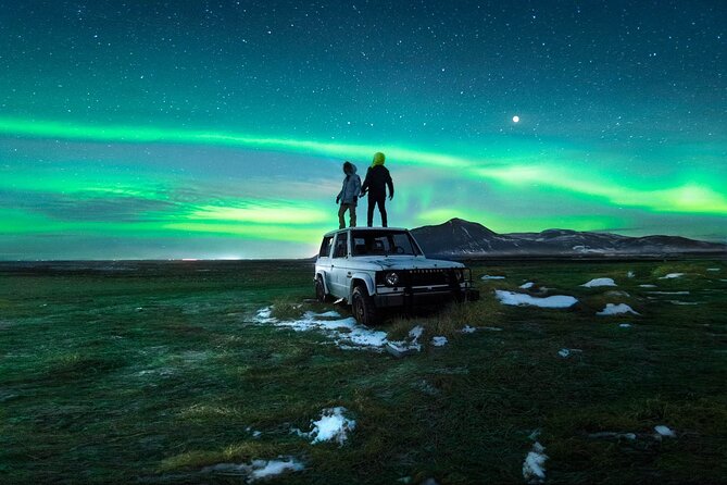 Northern Lights Small-Group Tour with Free Photos & Hot Chocolate - Key points to know before you book