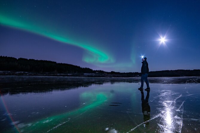 Northern Lights Small-Group Tour with Hot Chocolate & Photos - Booking, weather, and cancellation details