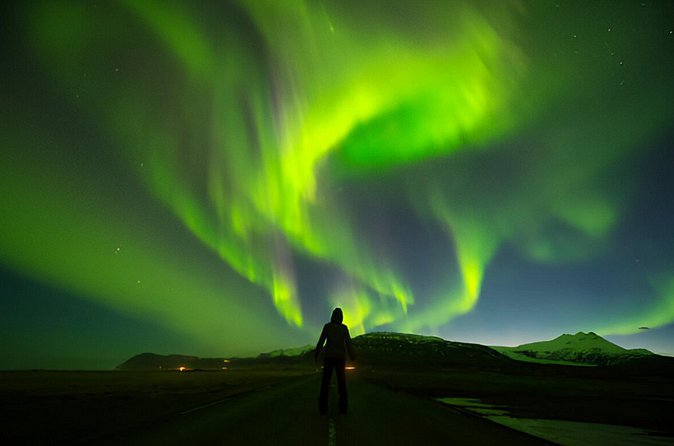 Northern Lights Tour: Cozy Night Adventure with Hot Chocolate - What the four-hour itinerary feels like