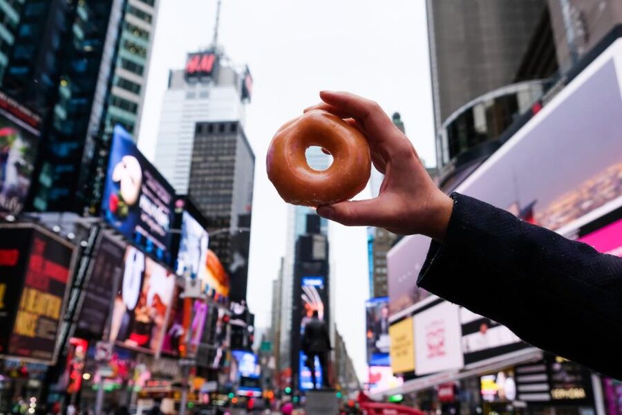 NYC: Midtown Holiday Donut and Hot Chocolate Adventure - Why this Midtown food walk works