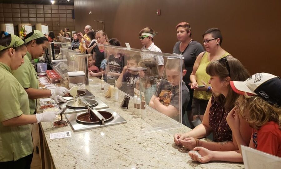 Orlando: Chocolate Kingdom Factory Adventure Tour - The chocolate tasting experience