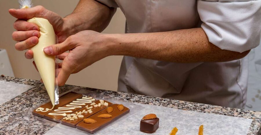 Paris: 45-minute Chocolate Making Workshop at Choco-Story - The chocolatier’s role during the 45 minutes