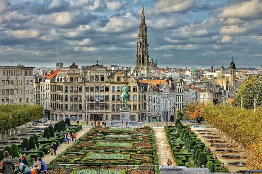 Paris: Brussels and Bruges Tour & Optional Chocolate Tasting - Making the most of three hours in Brussels