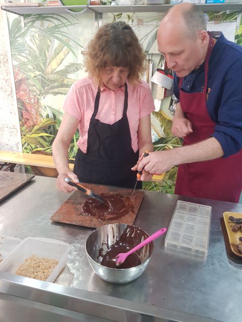 Paris : build your own chocolate bar! - A Paris chocolate workshop with a real hands-on purpose