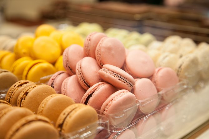 Paris French Sweets Tasting Tour with Pastries and Chocolates - Small groups and family appeal