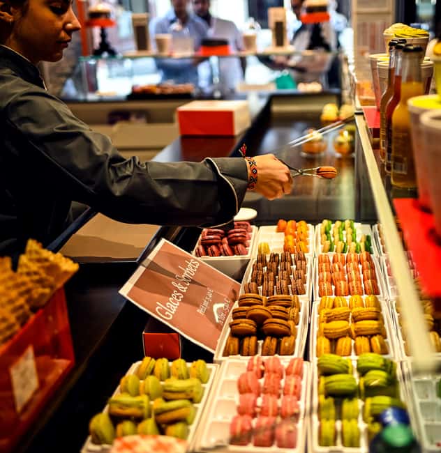 Paris: Montmartre Chocolate & Pastries Tour with 8+ Tastings - Montmartre adds the flavor no bakery can provide