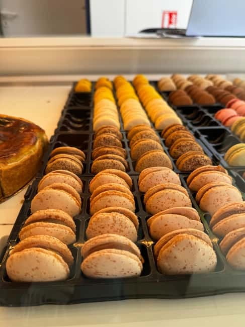 Paris Pastries and Chocolate Food Tour w/ 6+ Tastings - What happens during the two-hour walk