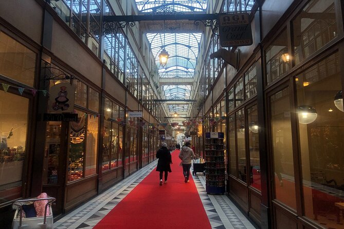 Paris Pastry Tour - Croissants, Macarons & Iconic French Desserts - Chocolate at PLAQ, with a darker edge