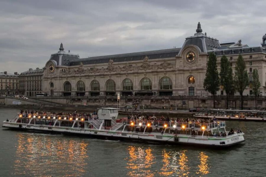 Paris: Seine River Cruise with Meringue or Hot Chocolate - Key points at a glance