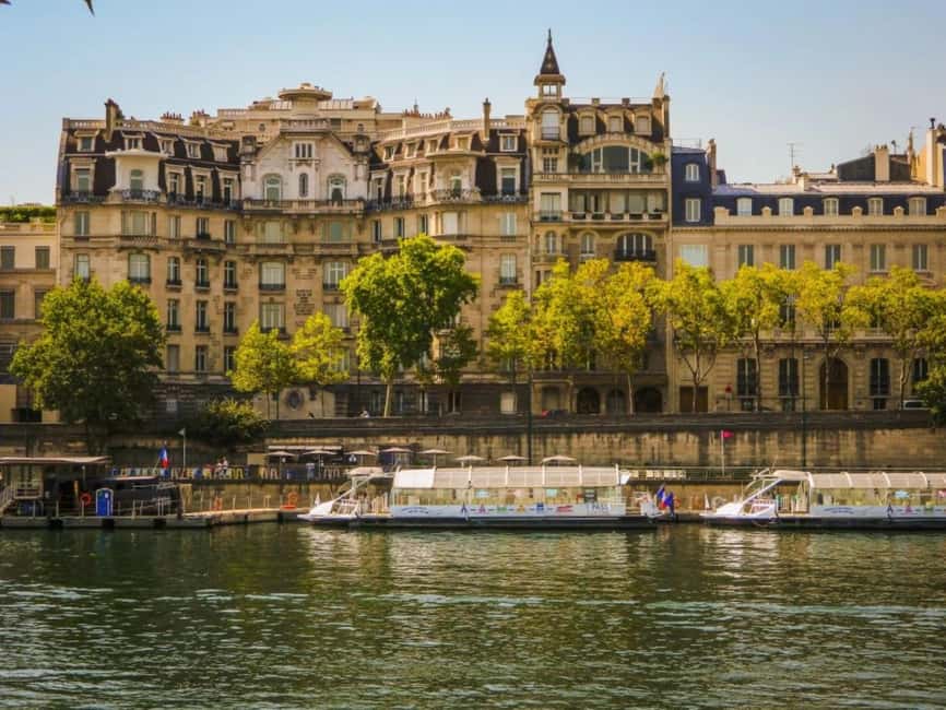 Paris: Seine River Cruise with Meringue or Hot Chocolate - Practical timing advice
