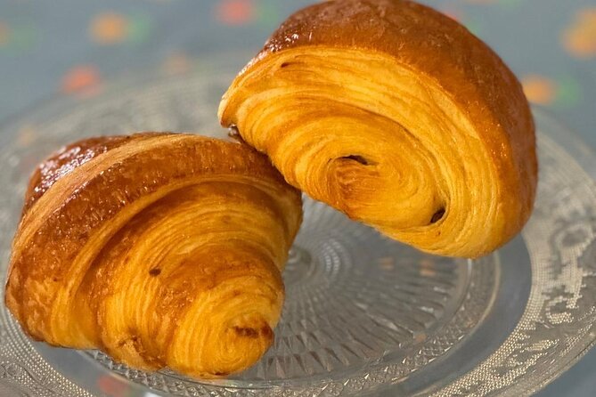 Paris Small-Group Montmartre Chocolate & Pastry Walking Tour - Why Montmartre works so well for a pastry walk