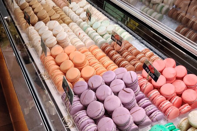 Paris Small-Group Montmartre Chocolate & Pastry Walking Tour - Starting near Moulin Rouge with a proper French breakfast