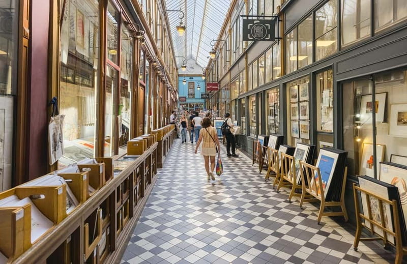 Paris Walk: Opera to Montmartre with Pastry & Chocolate - Artists, windmills, and a painted house