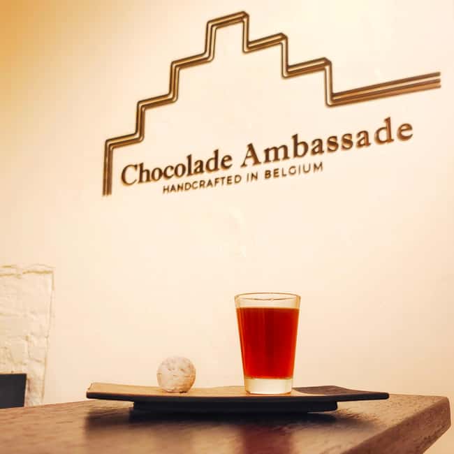 Private Chocolate Tasting Experience in Ghent - Pairing chocolate with beer, wine, coffee, and tea